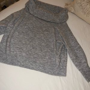 HM off shoulder knit sweater